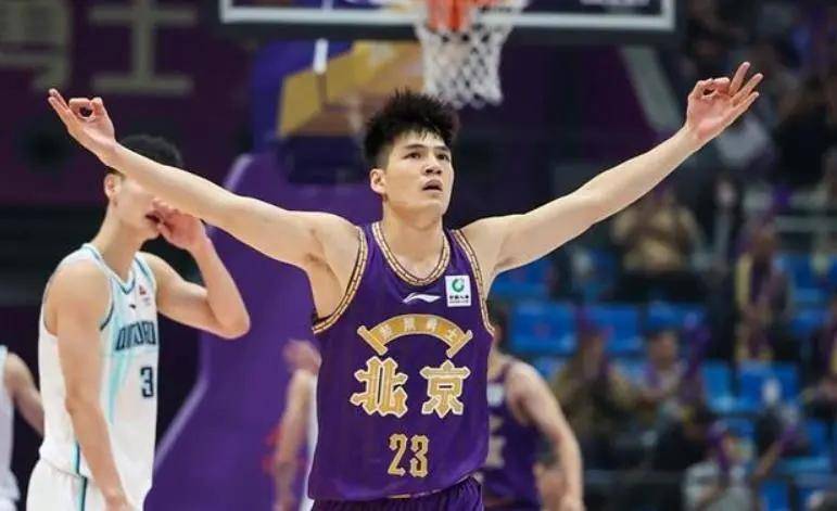 中欧体育下载 -关于转折点广州队状态回暖；CBA常规赛转会期攻防权衡；目标明确；细节决定成败的信息