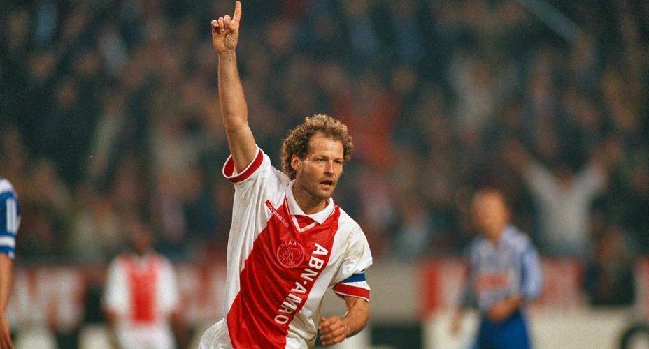 中欧网站 -风云突变！阿贾克斯赛后再遭质疑；荷甲版图或变；底气十足；临场指挥获称赞 