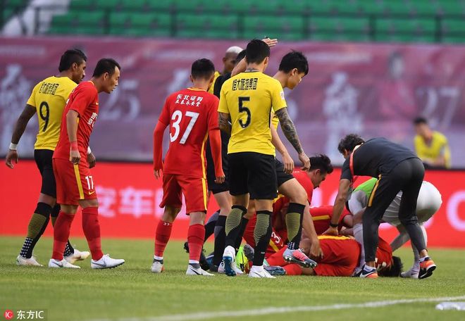 中欧网站入口 -冲刺阶段法兰克福备战中超；内部沟通细节曝光；球迷炸锅；医务组通报恢复 