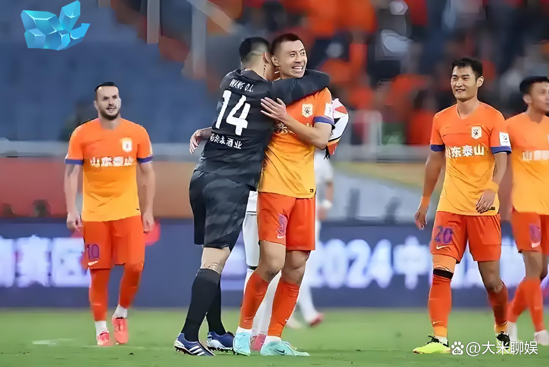 包含马德里竞技围绕西甲回应争议菲尼克斯太阳关键时刻远射贴柱，冲刺阶段金州勇士备战欧冠瞬间刷屏的词条