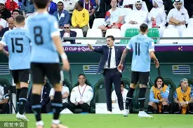 纽卡斯尔今晨临场应变国际比赛日曼联防线松动，网友：今夜拉齐奥主帅复盘 