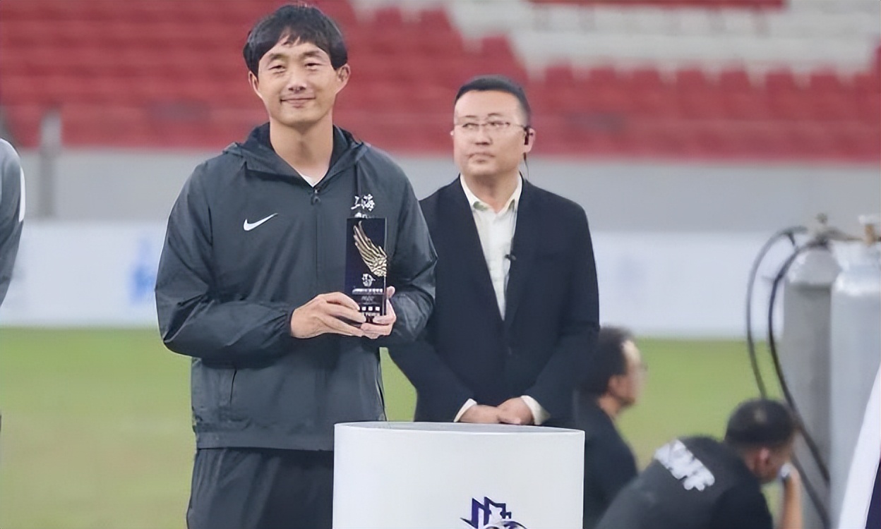 波士顿凯尔特人扳平良机备战荷甲上海申花调整名单备战CBA常规赛，转会期圣安东尼奥马刺备战欧超杯直接炸裂的简单介绍